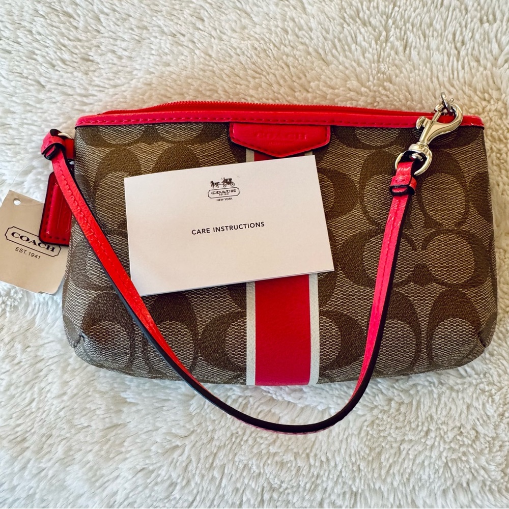 Coach Corner Zip Wristlet in Signature Canvas with Stripe - Picture 3 of 12